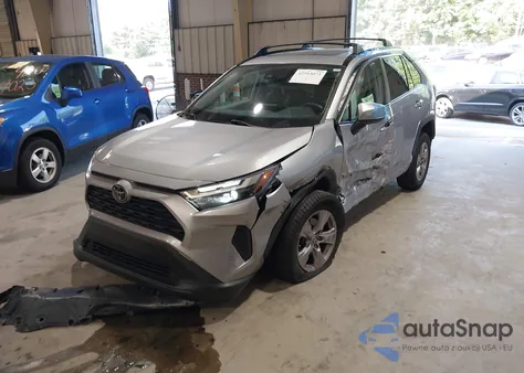 2023 Toyota Rav4 Xle z USA, uszkodzony, nr VIN 2T3W1RFV0PC218493
